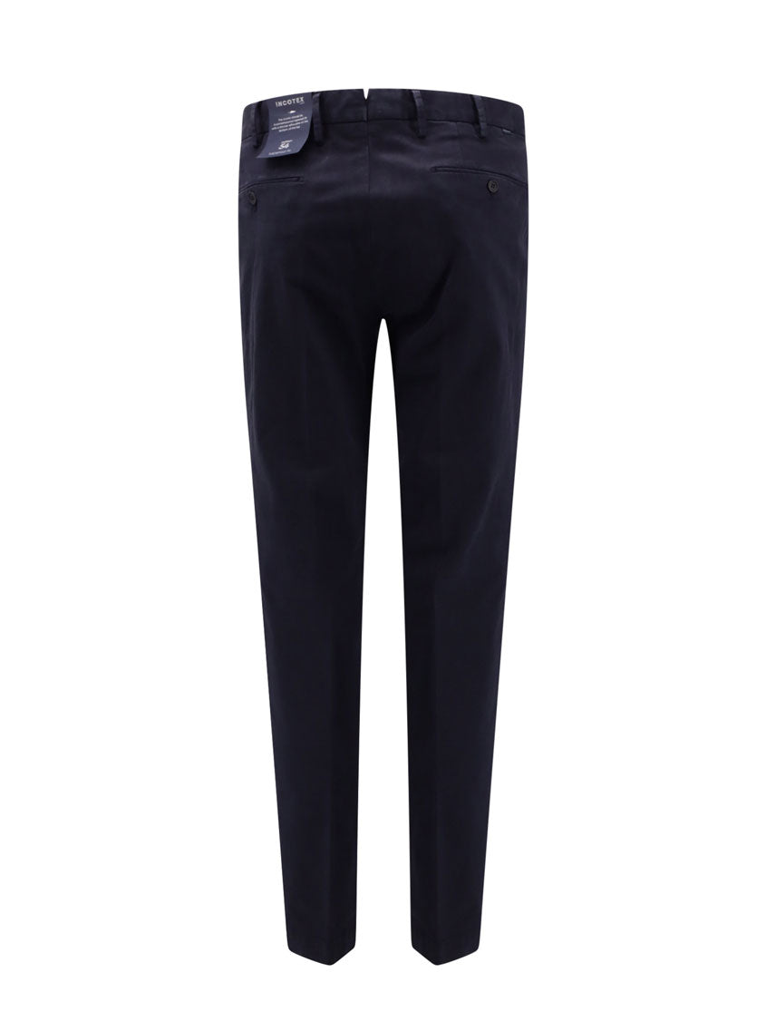 Pantalone  in cotone Tapered Fit con pinces e targhetta logo