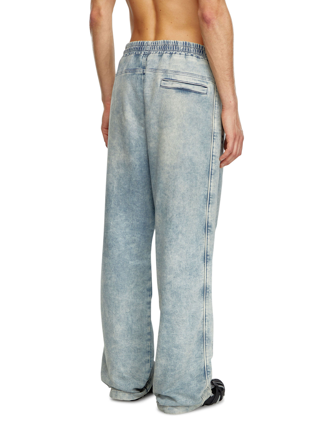 Jeans in cotone con logo Oval-D ricamato