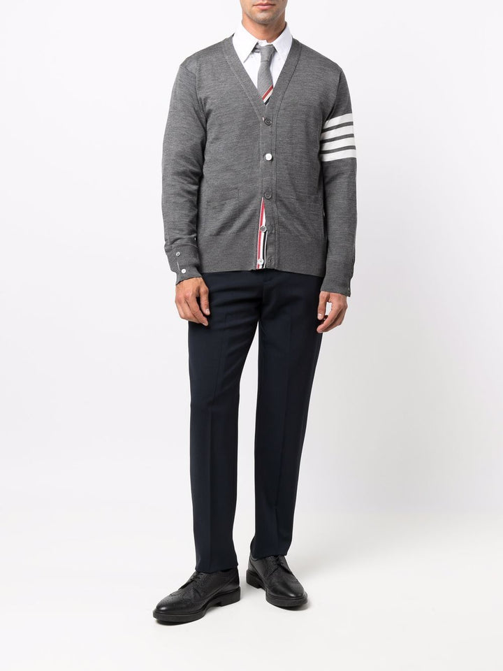 Classic v-neck cardigan in fine merino wool w/ 4bar stripes