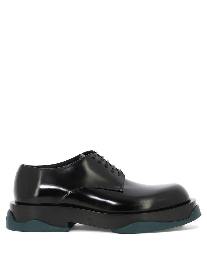 With Contrasting Sole Lace-Up Shoes Nero