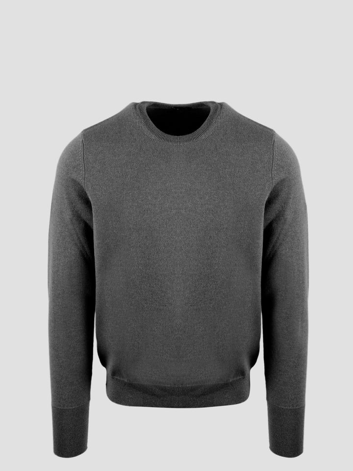 Roundneck sweater