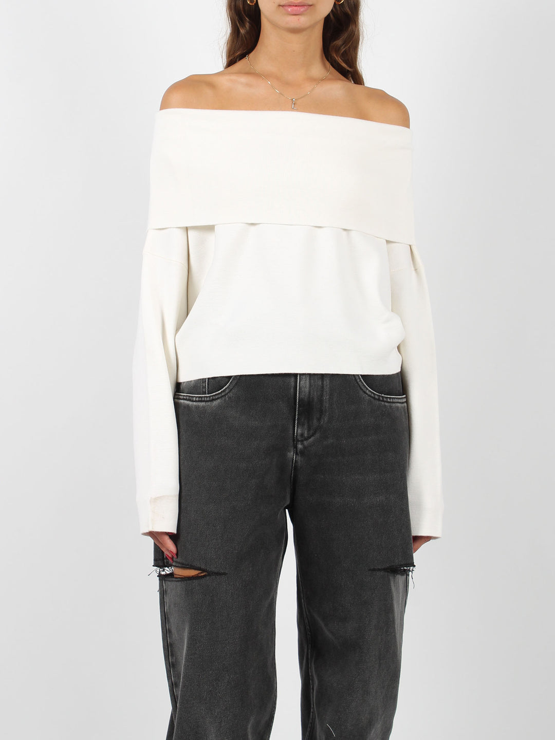 Boat neck sweater