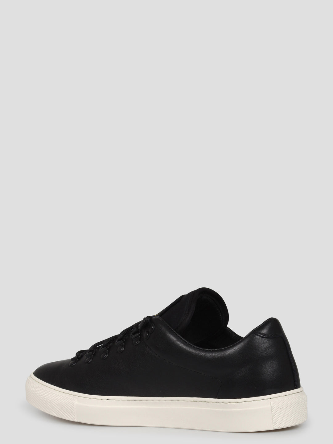 Leather sneakers