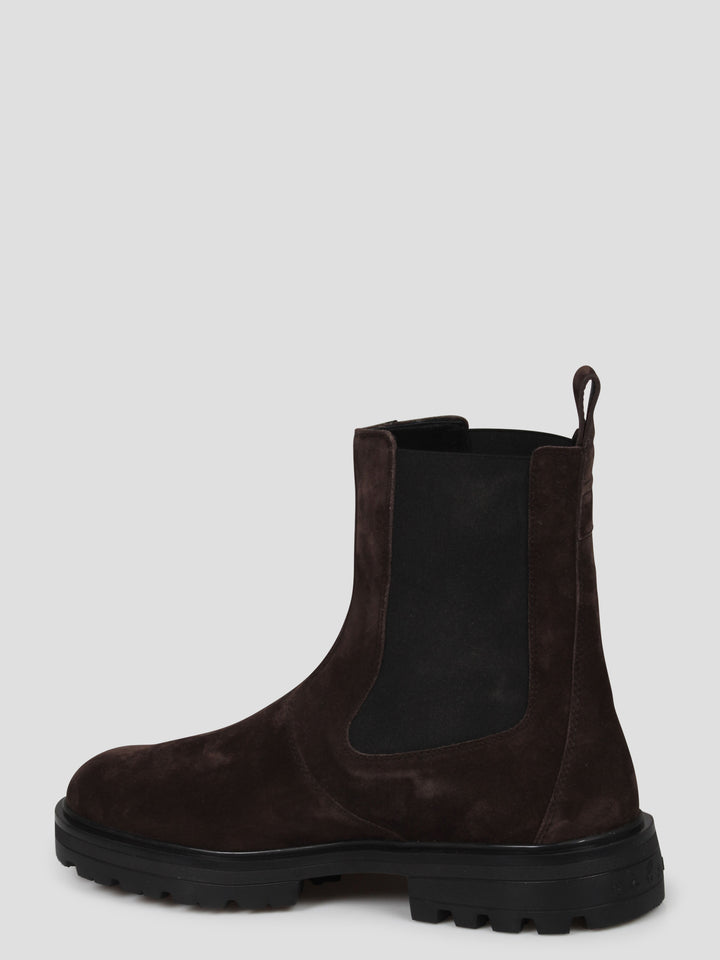 H673 chelsea ankle boots