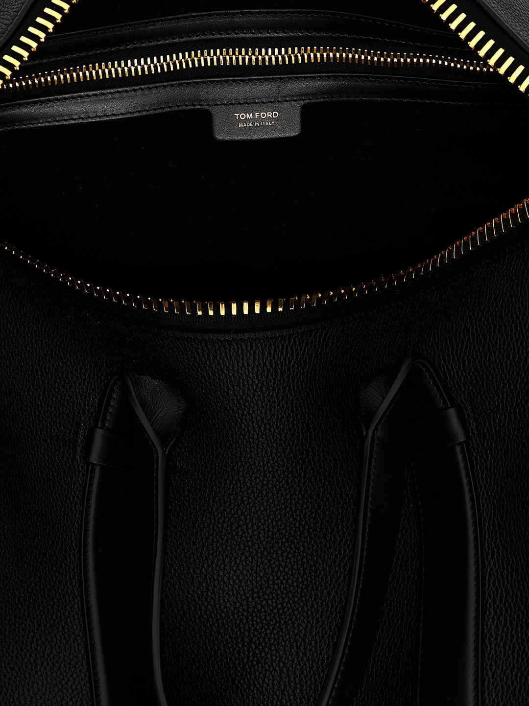 Leather Travel Bag Lifestyle Nero